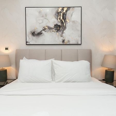 Luxury 2Br Downtown Apt With Burj Khalifa Views Dubai Luaran gambar