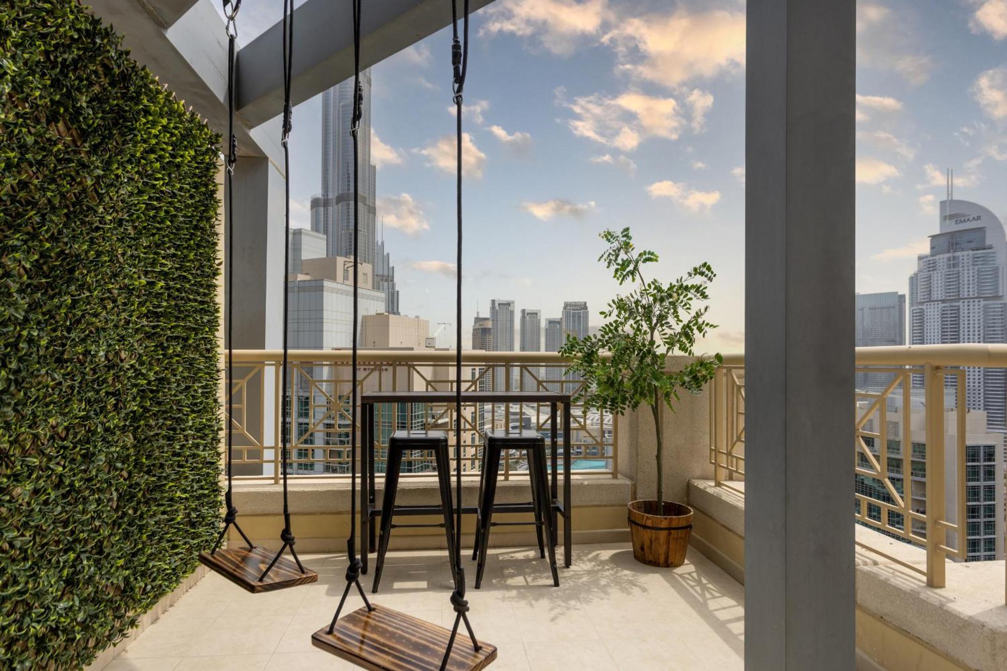Luxury 2Br Downtown Apt With Burj Khalifa Views Dubai Luaran gambar