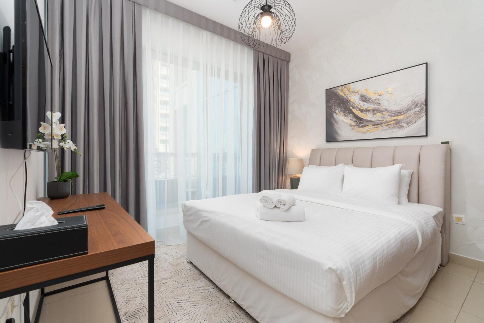Luxury 2Br Downtown Apt With Burj Khalifa Views Dubai Luaran gambar