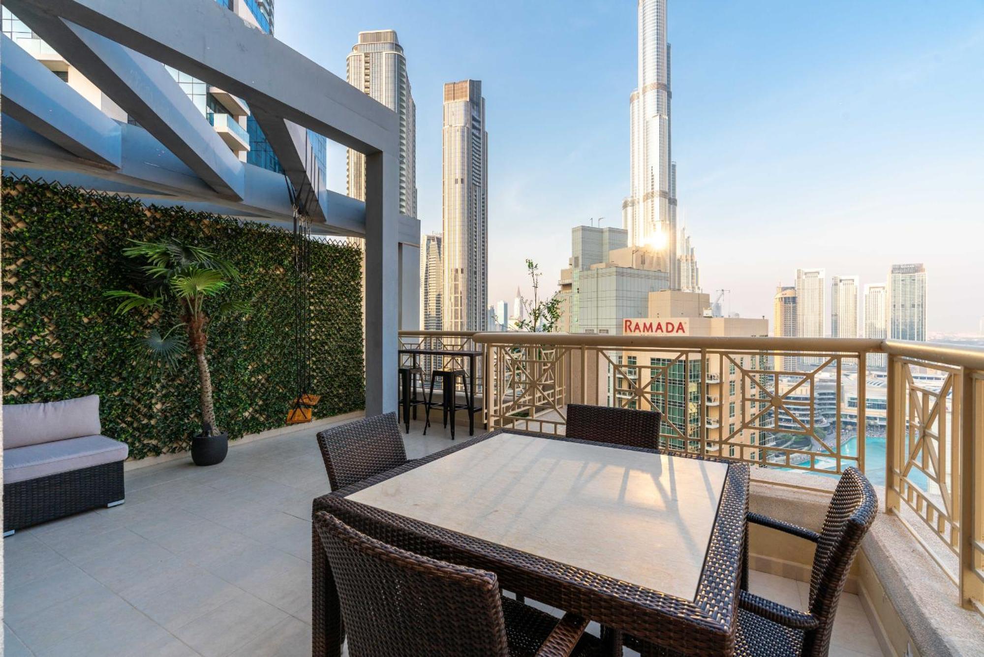 Luxury 2Br Downtown Apt With Burj Khalifa Views Dubai Luaran gambar