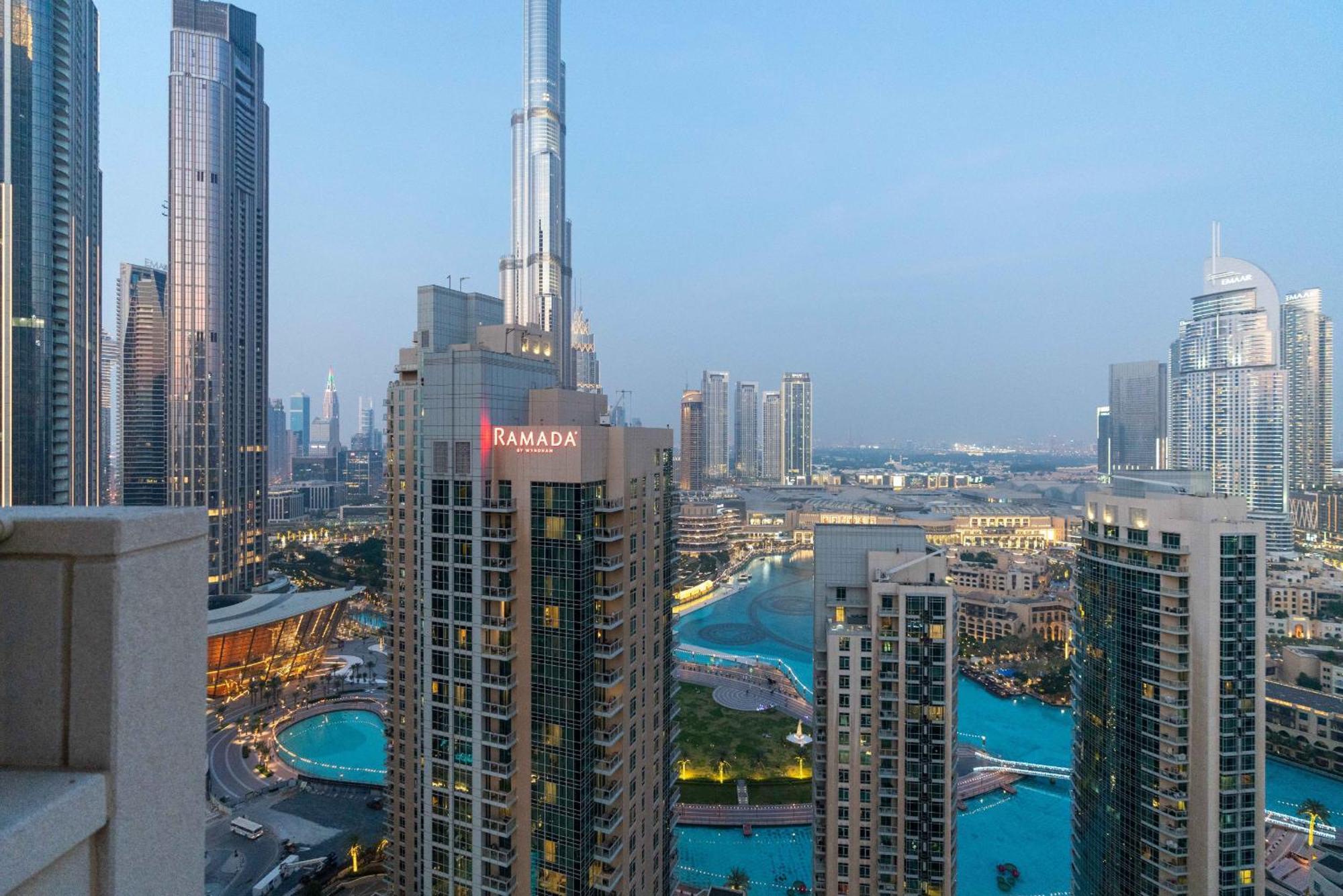 Luxury 2Br Downtown Apt With Burj Khalifa Views Dubai Luaran gambar